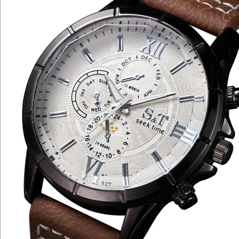 Men Triple Dial Quartz Watch - Picture 3 of 3